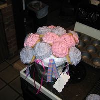 Flower Cupcakes Thanks to booberfrog for such a great idea! This did not turn out quite like I had in my head, but I am okay with it. Next time I will use...