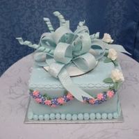 Wilton Fondant Course While taking the Masters, I also took the fondant course, the cake has different techniques on each side of the cake....