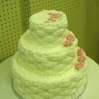 Aster Mauve Roses With Basketweave 6, 10, 14 with tip 1D basketweave. First saw this concept of the roses (1, then 2, then 3) on jbcakes.com. Loved it!!!!!!! Tip #21 rope...