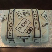 Luggage Cake After Decorating Thia is the luggage cake after adding the chocolate