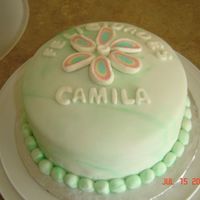 Mi Primer Pastel De Fondant Este fue mi primer pastel de fondant le puse una florecita de bombones