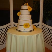 006.jpg First 5 tier cake. Chocolate cake w/ MMF on bottom tier. 14" 12" 10" 8" and 6".