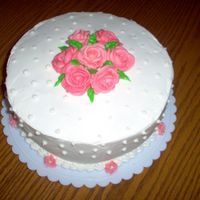 Im000457.jpg This was the final cake for course 1. My sister takes the course with me and on the way to class she dropped her cake, not once but twice....