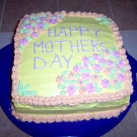 Im000427.jpg This was one of my first cakes. I did it for my mom. This was before I started the Wilton's course.