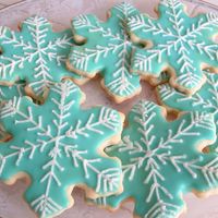 Snowflake Sugar Cookies These are snowflake sugar cookies I made for a family gathering. I only do as many as I need to at a time. Too time consuming! But everyone...