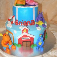 Backyardigans Back To School buttercream with fondant accents and fondant characters