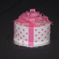 Christina's Bow a simple 7 inch oval with a 50/50 bow for my daughter's best friend who was visiting on her birthday. I have 3 daughters and over the...