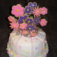 Cookie Bouquet Birthday Cake This was a fun cake to do. I'm still learning timing on everything and got caught working right up to the minute when delivery was due...