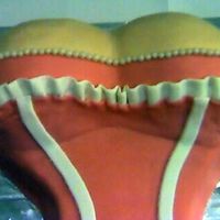Bustier Cake 