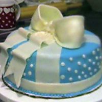 Bow And Dots Cake Another view of the cake