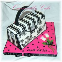 Nicholas Lodge French Purse Cake I was so excited to take a class with Nicholas Lodge this past Monday and he taught us how to make the french purse cake and here is how...