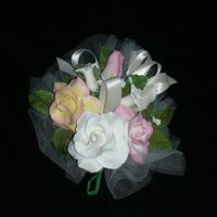 Gum Paste Corsage This is my completed corsage for my Introduction to Gum Paste Flowers course. There are roses, babys breath and stephanotis. I had so much...