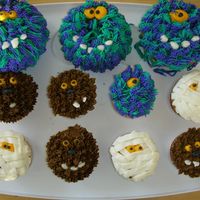 Halloween Cupcakes I had so much fun making these lil' goblins!Thanks for looking!