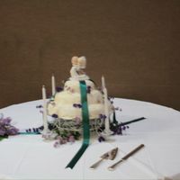 My 2Nd Cake Yellow cake with all butter, buttercream frosting. I have not taken any sort of decorating classes.