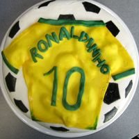 Ronaldihno T-Shirt All made with fondant, vanilla with buttercream ... thanx for watching !