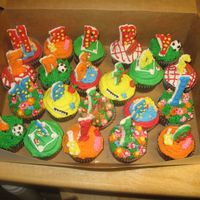 Happy End Of The Year Cupcakes A lady asked me to make cupcakes for the last day of kindergarten for her daughter. The letters that are standing up are made from melted...