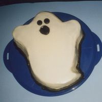 Boo Ghost pan (not Wilton) poured fondant!!Tip 12 border