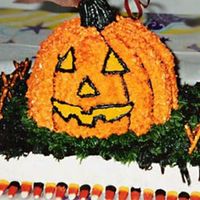 Pumpkin_Cake.jpg pumpkin cake with grass, dirt & fence