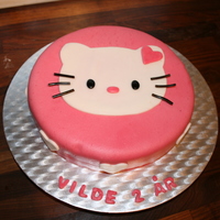 Hello Kitty All fondant details - licorice whiskers:)