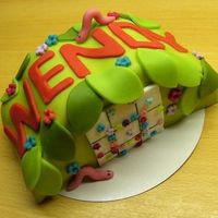 Jungle Sudoku ;) My friend likes to make sudoku puzzles, so I thougth it would be fun to make a cake with a sudoku. It's not a normal sudoku, it has...