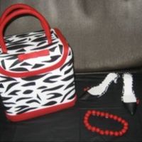 2008_Fair_Cake_-_Purse.jpg Fair entry - used fondant and gumpaste.