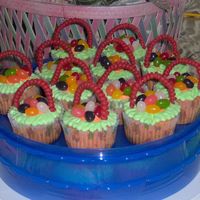 Easter Basket Cupcakes 