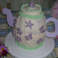 Teapot Cake I made this cake for my dd's 6th birthday.