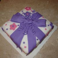 Course Iii Gift Cake 