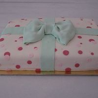 A Present Cake 