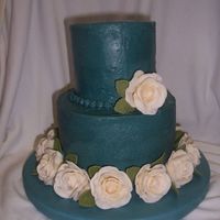 Ivory Roses Buttercream w/ fondant roses
