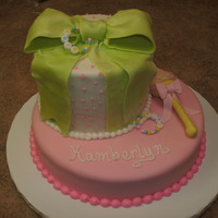 Baby Rattle Cake 