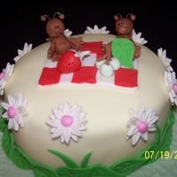Ant Picnic This was supposed to be my first cake from Fondant and Gumpaste Class. I had a bad time with the "drape" and the "...