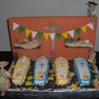 Dia De Los Muertos (Day Of The Dead) This has to be the strangest cake request we've ever had, but it was a lot of fun to make! :)The theme was the Mexican "Day of...