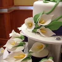 Calla's Again... Vanilla Cupcakes, fondant calla's. Wasn't a huge fan of the purple but ...