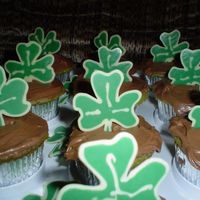St. Patty's Cupcakes simple saint patties cupcake, added peppermint to the cupcake, and the chocolate shamrock was peppermint also. They tasted great!