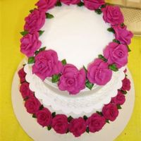 Burgandy Roses Top View My Wilton Course III cake from the top.