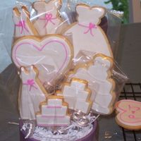 Bridesmaid Bouquet Almond NF with MMF and royal details. My first attempt at both MMF on cookies and a bouquet!