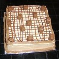 Snickers Cake I used the marshmallow buttercream and added milkway caramel syrup, mmmm...