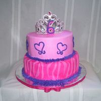 Libby Lu This cake was made for a party that was held at the Libby Lu store. The girls play dress-up and get sparkly makeovers.