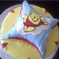 Pooh Over Pillow Cake! It's my first time trying to make a pillow cake (Thanks for the instructions)