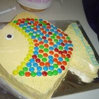 Fish Cake This was a birthday cake I made at the very last minute after the first fish cake I made fell during the night.