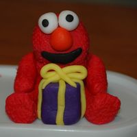 Elmo A fondant figure for my daughters 2nd bday cake! Had a lot of troubles with this little guy and have leanred (after not wanting to fix it a...