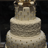 Golden Anniversary Cake 