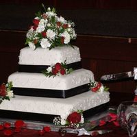 Cassies Wedding 3 Tiered square, MMF, Real flowers