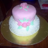 Simple Roses i wanted a cake that i could try out fondant roses and simple piping techniques. i saw this in a magazine, although mine is a lot smaller...