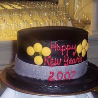 Happy New Year's Top Hat Thought of the Top Hat and thought it'd be easy. Well, easy it was.... though still very time consuming. The rim is a 12"...