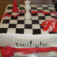 Twilight This is a cake for my daughter Marie 15 years birthday. She is a big fan of Twilight and has read all the books. I got inspiration from...