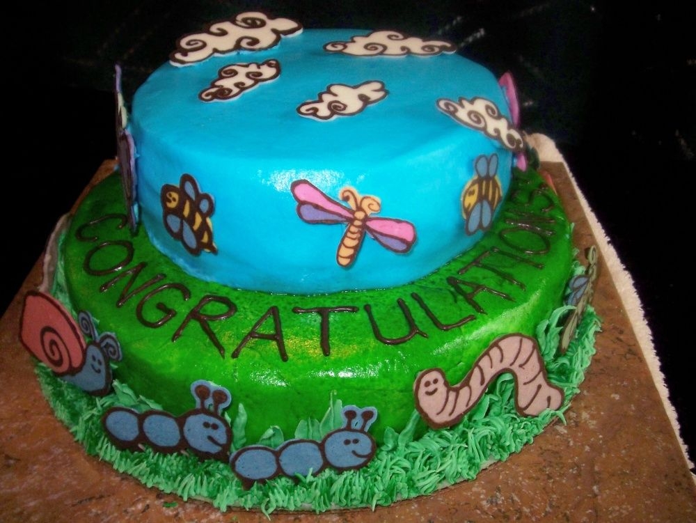 Bug Cake I made this cake for my friends mom who had just won Teacher of the Year. Shes a biology teacher, so thats why her daughter suggested to...