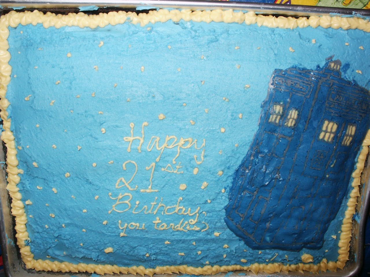 Lynsey's 21St For my best friend's 21st birthday, I made her a Dr.Who themed cake with a FBCT of a tardis (a police call box). It was slightly...