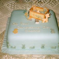 Img027.jpg toy box made from sugarpaste
